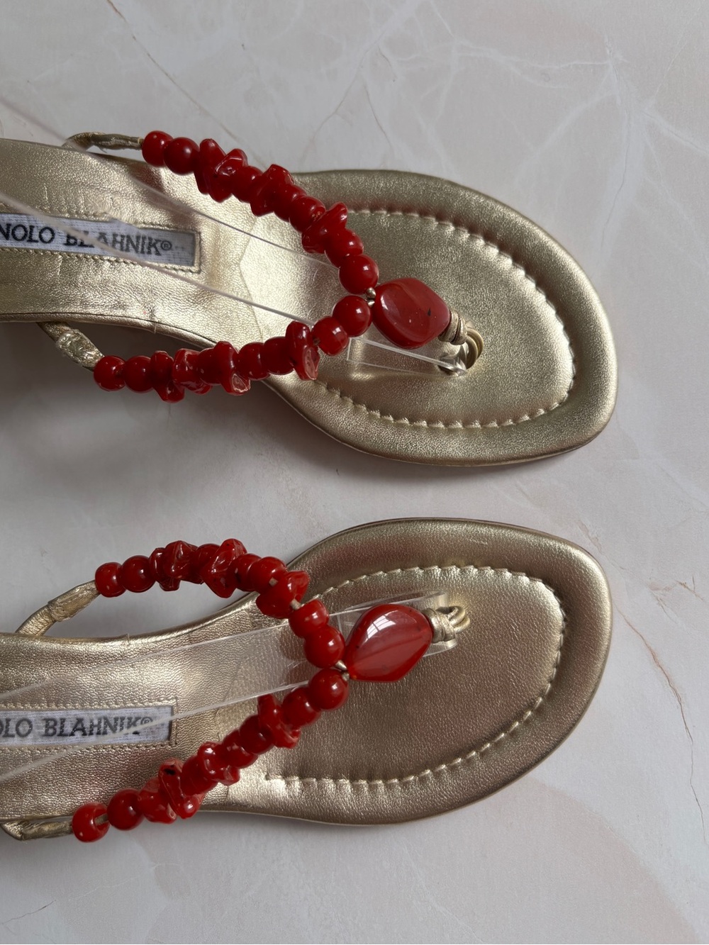vintage Y2K Manolo Blahnik gold red beaded thong kitten heel - Picture 9 of 10